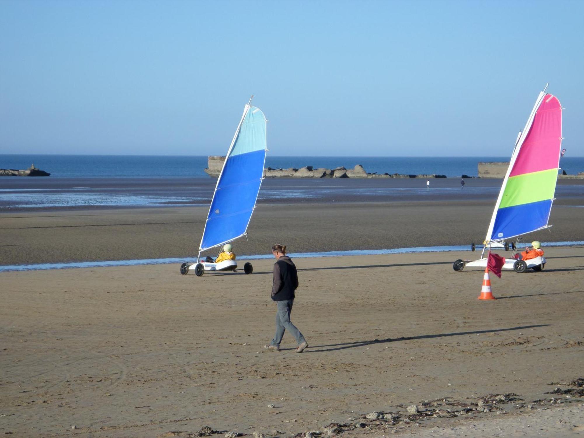 Gites " Arromanches" Ou "Bord De Mer Pmr" 2 Chambres En Front De Mer A Asnelles , 3Km D'Arromanches, 10Km De Bayeux Exteriér fotografie